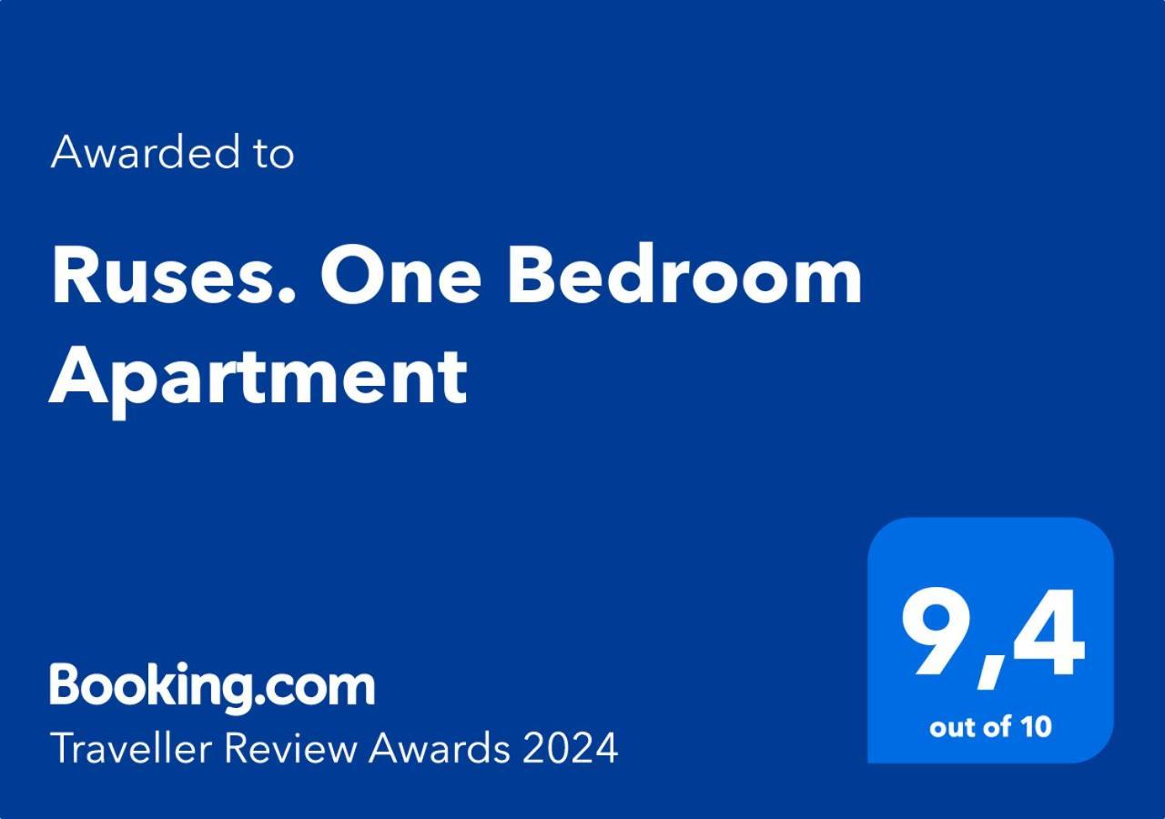 Ruses. One Bedroom Apartment Riga Eksteriør billede